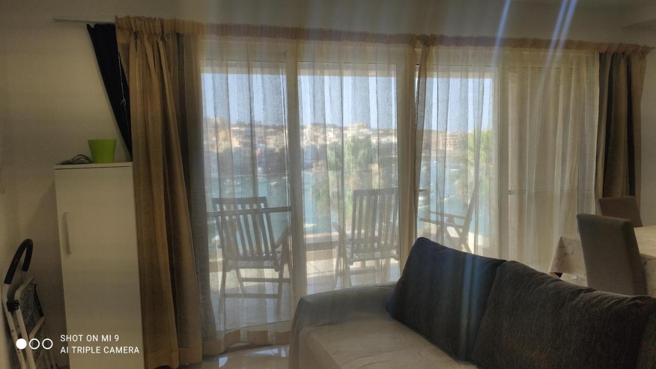 Aquamarine Sea Front Apartments - Third Floor Marsaskala Exterior foto